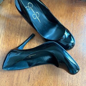 Patent leather Black Jessica Simpson size 8 heels